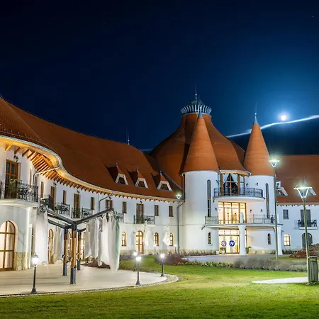 فندق Hungarikum 4*