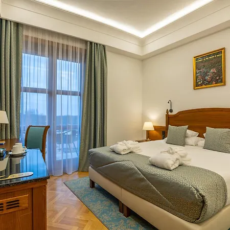 Hungarikum 4*